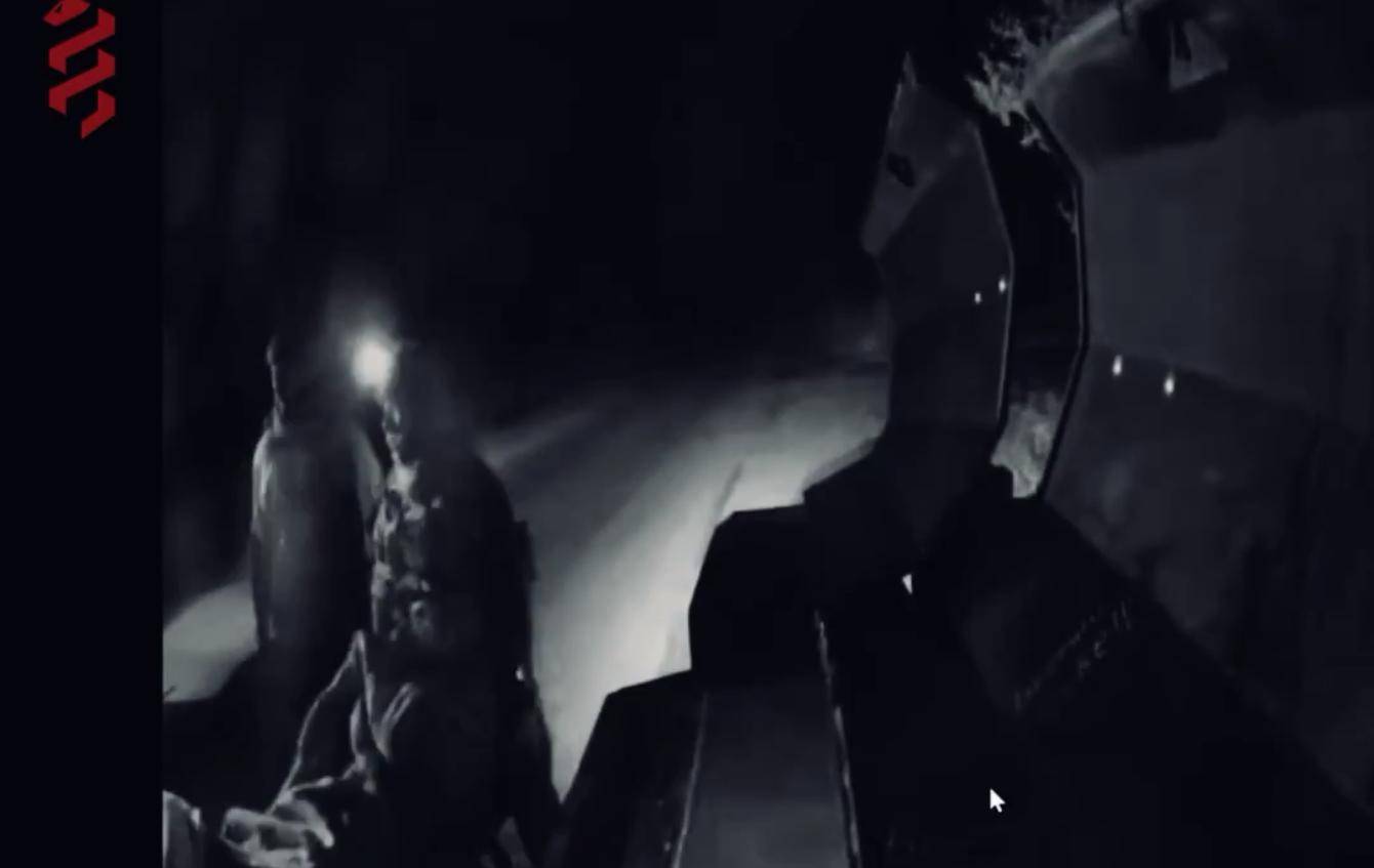 皇冠代理登1_俄军这次大意了皇冠代理登1,包饺子失败:机器人突入红军城,乌军一夜全跑了