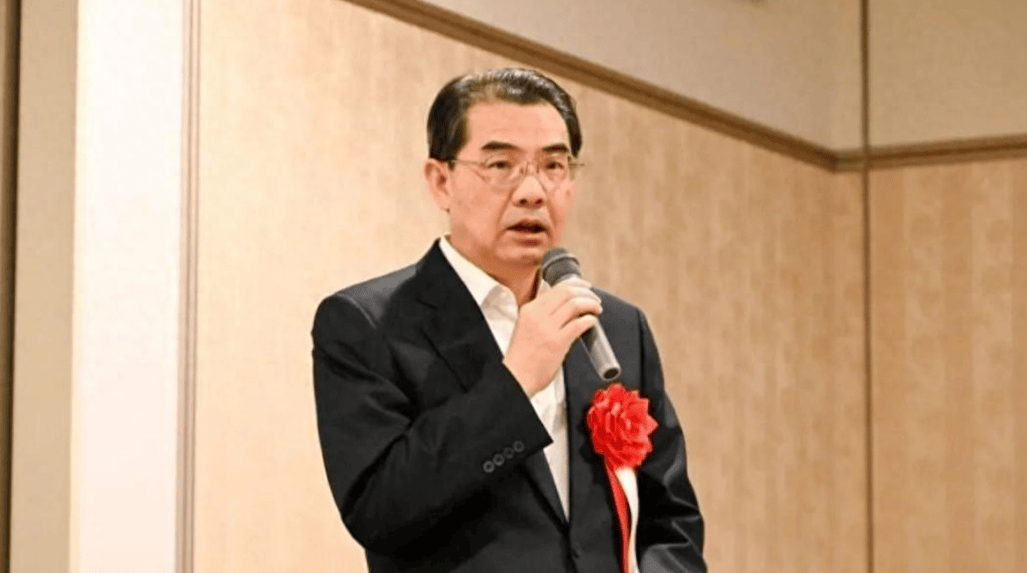 托特纳姆热刺足球
_日方高层恳求访华托特纳姆热刺足球
，中方大使下死命令，高市早苗认错是唯一入场券！