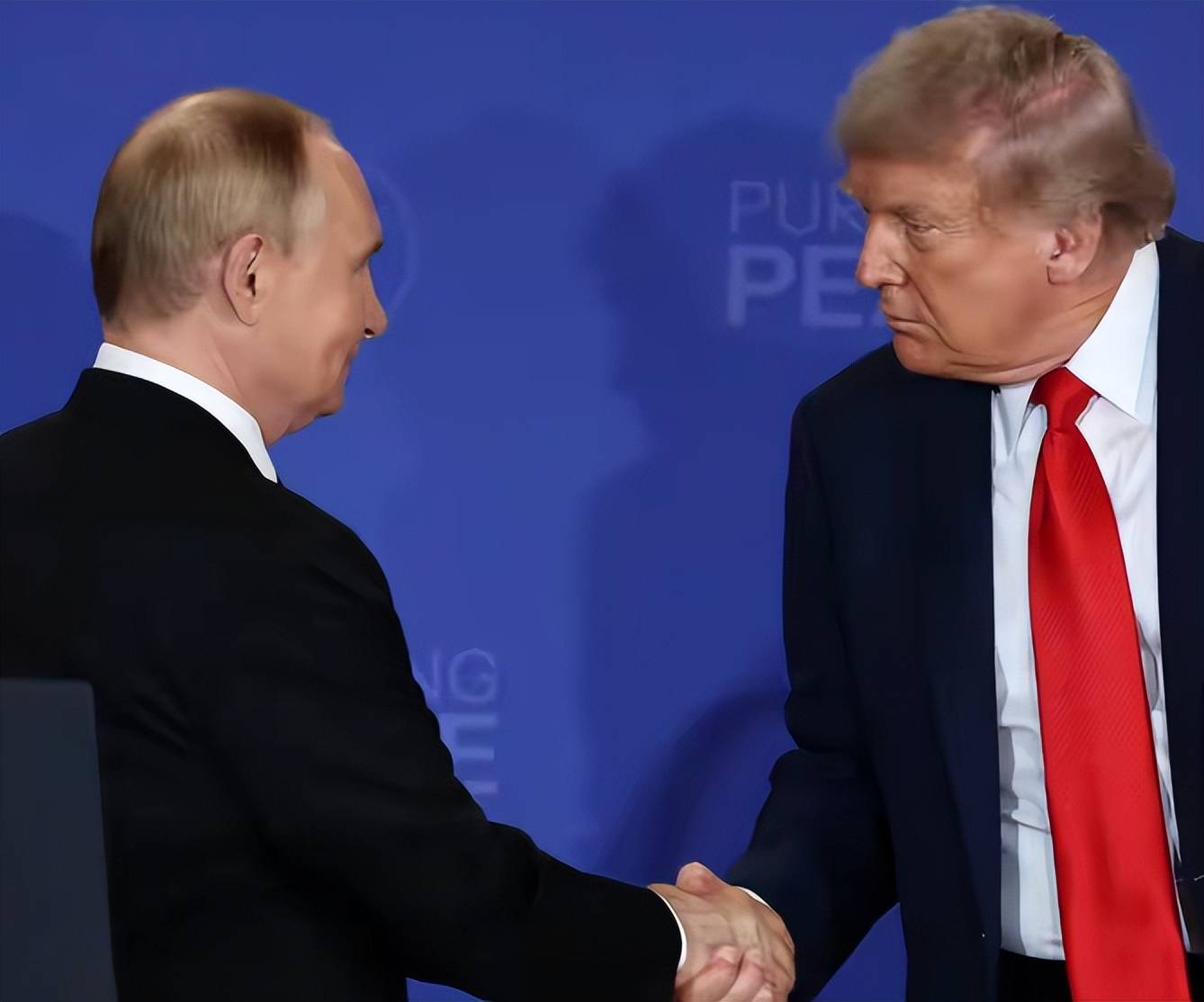 法国足球
_结束了！泽连斯基发表全国讲话法国足球
，28条砍至19条换和平，乌克兰人狂欢：终于不用提心吊胆